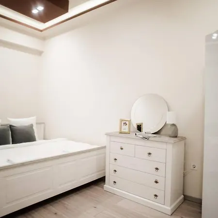 New Luxury In The Center With A/c *