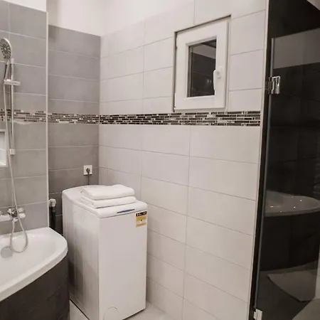 New Luxury In The Center With A/c