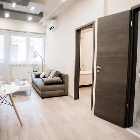New Luxury In The Center With A/c Appartement